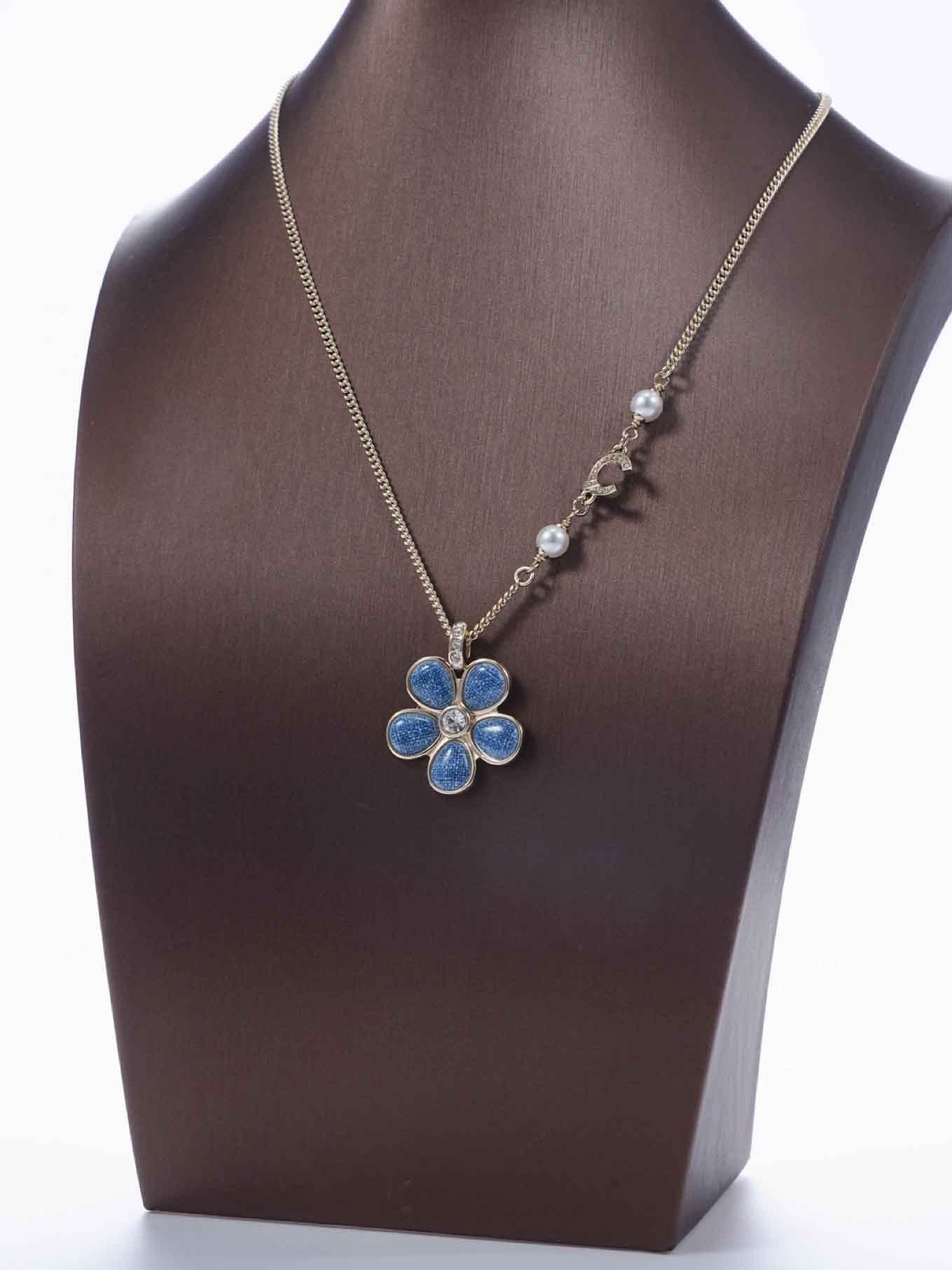 2026 Luxury quality charm stud earring with diamond and blue color design in silver plated have stamp PS6247B