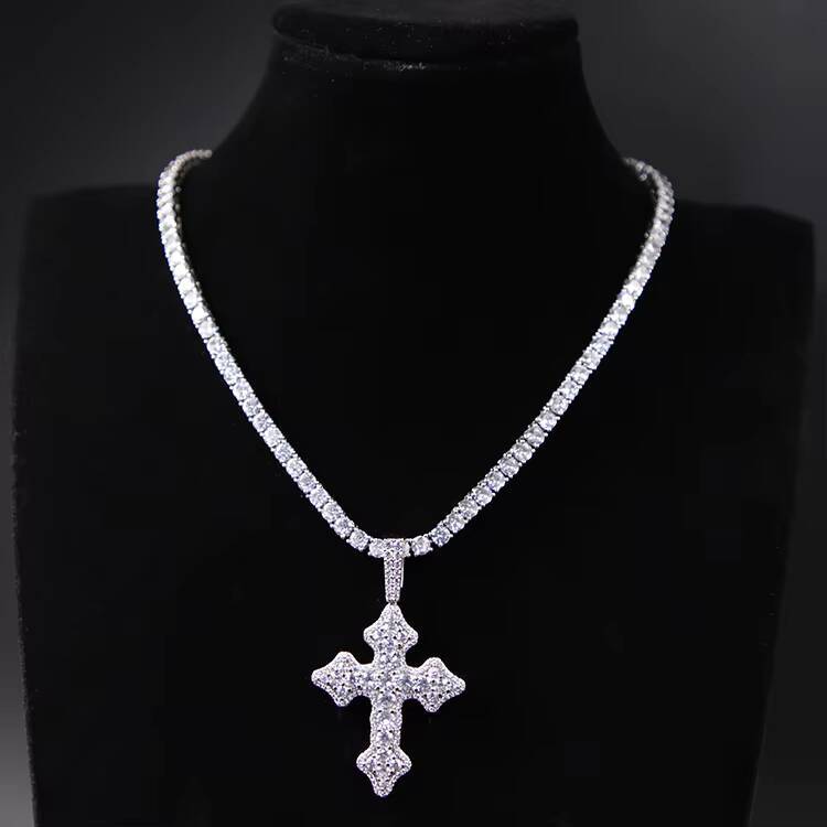 XingGuang Custom Solid Jewelry 925 Silver With VVS Moissanite Pendant Passed Diamond Test Men Necklaces Moissanite Cross Pendant