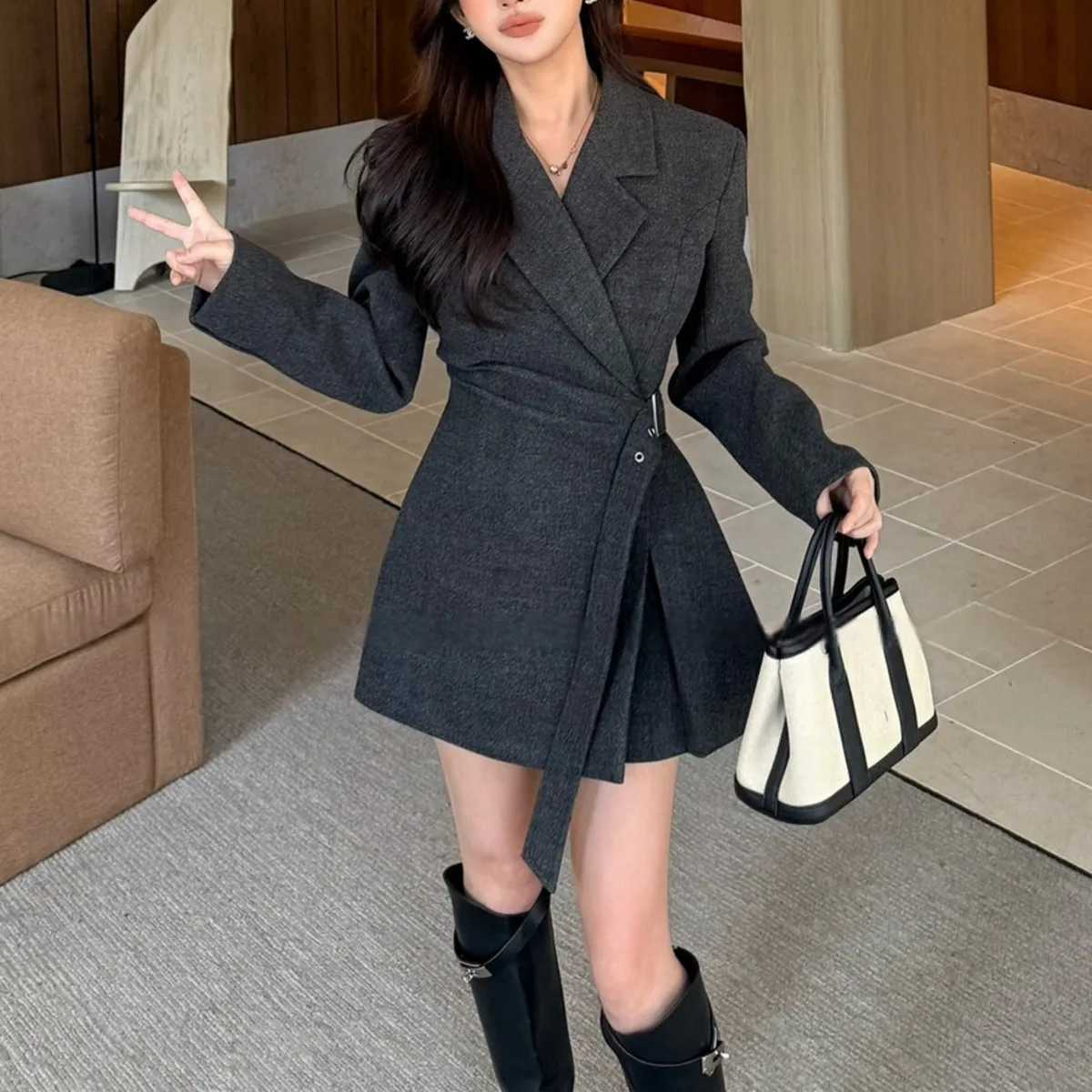 BJTZ Fashion Elegant Bandage Tie-waist Blazer Woolen Jacket For Woman 2025 Autumn Winter New Temperament Office Lady OutwearT251224