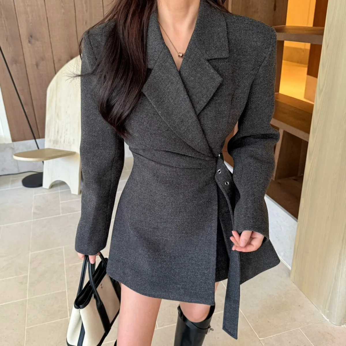 BJTZ Fashion Elegant Bandage Tie-waist Blazer Woolen Jacket For Woman 2025 Autumn Winter New Temperament Office Lady OutwearT251224