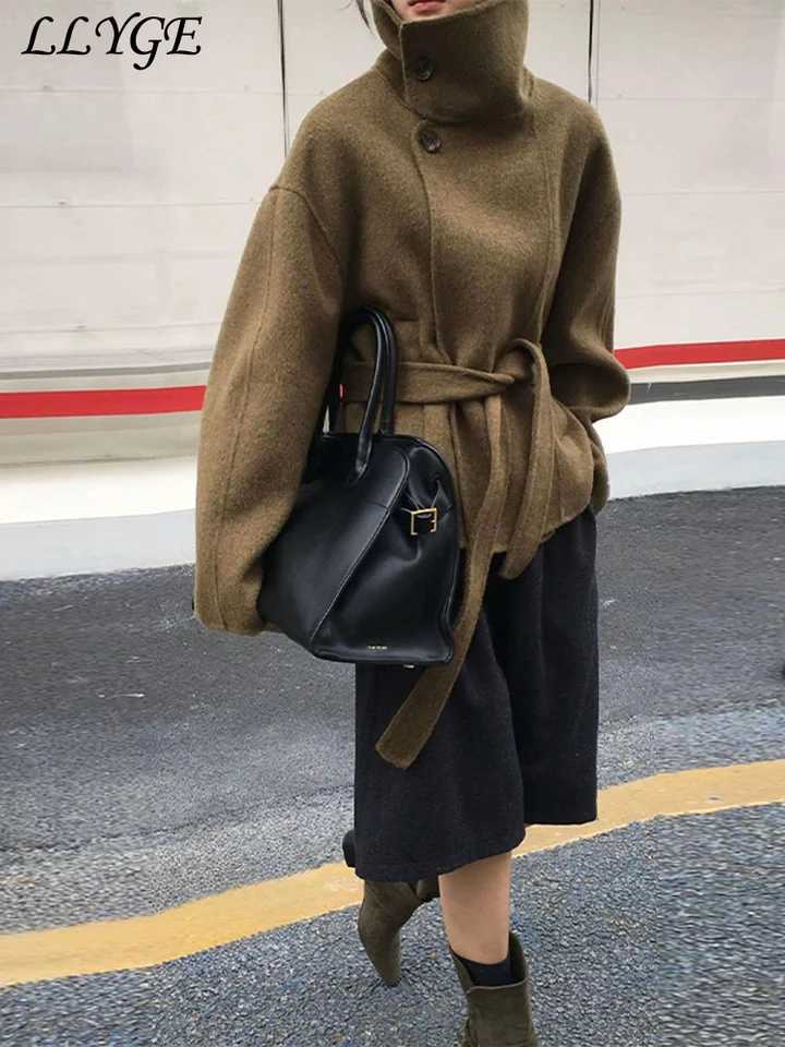 Street Womens Belt Stand Collar Woolen Coats Chic Single Breasted Full Sleeve Jacket 2025 Autumn Winter Lady Commute OutwearT251224