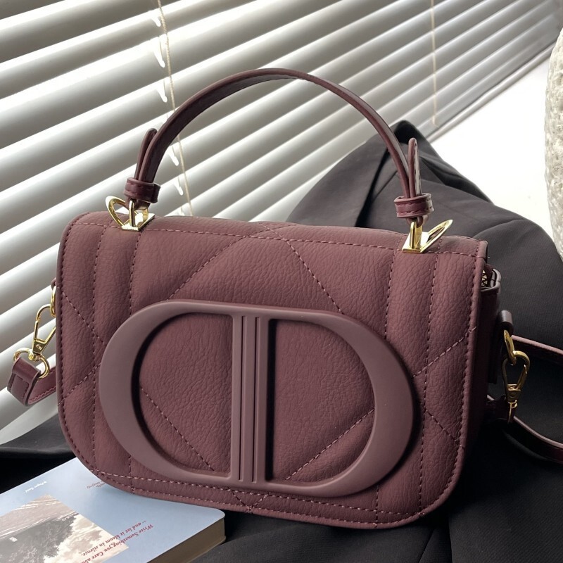 Luxury Brand Fashion Bag Fashion New Saddle Bag For Women 2025 Autumn Winter Vintage Single Shoulder Crossbody Bag Korean Style Small Style Handbag Sm