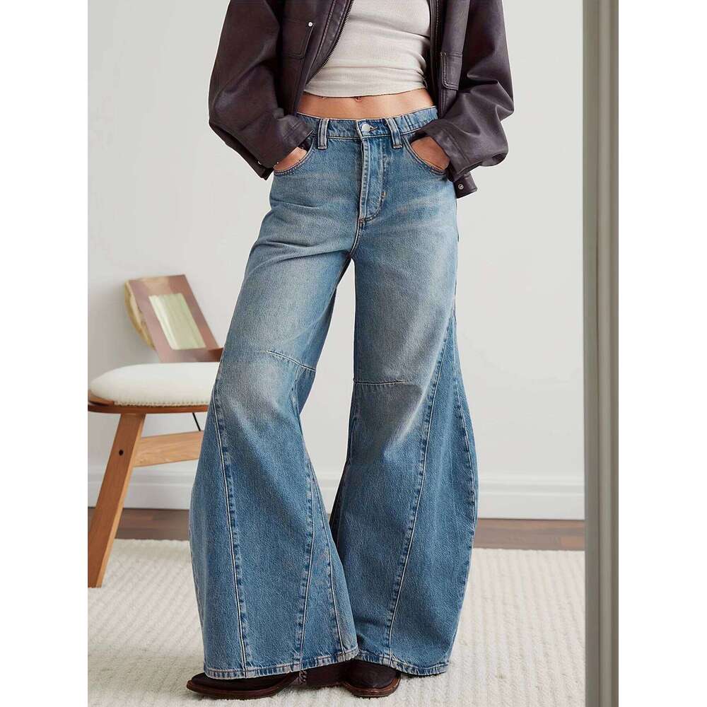 Street fashion retro flared women's washed low waist light blue wide leg ladies jeans for going out all-match style X251224