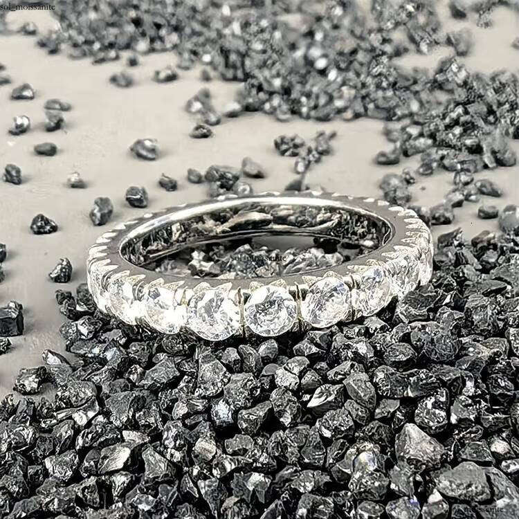 Wholesale Classic Fine Jewelry S925 Sterling Silver VVS Moissanite Wedding Eternity Ring Unisex