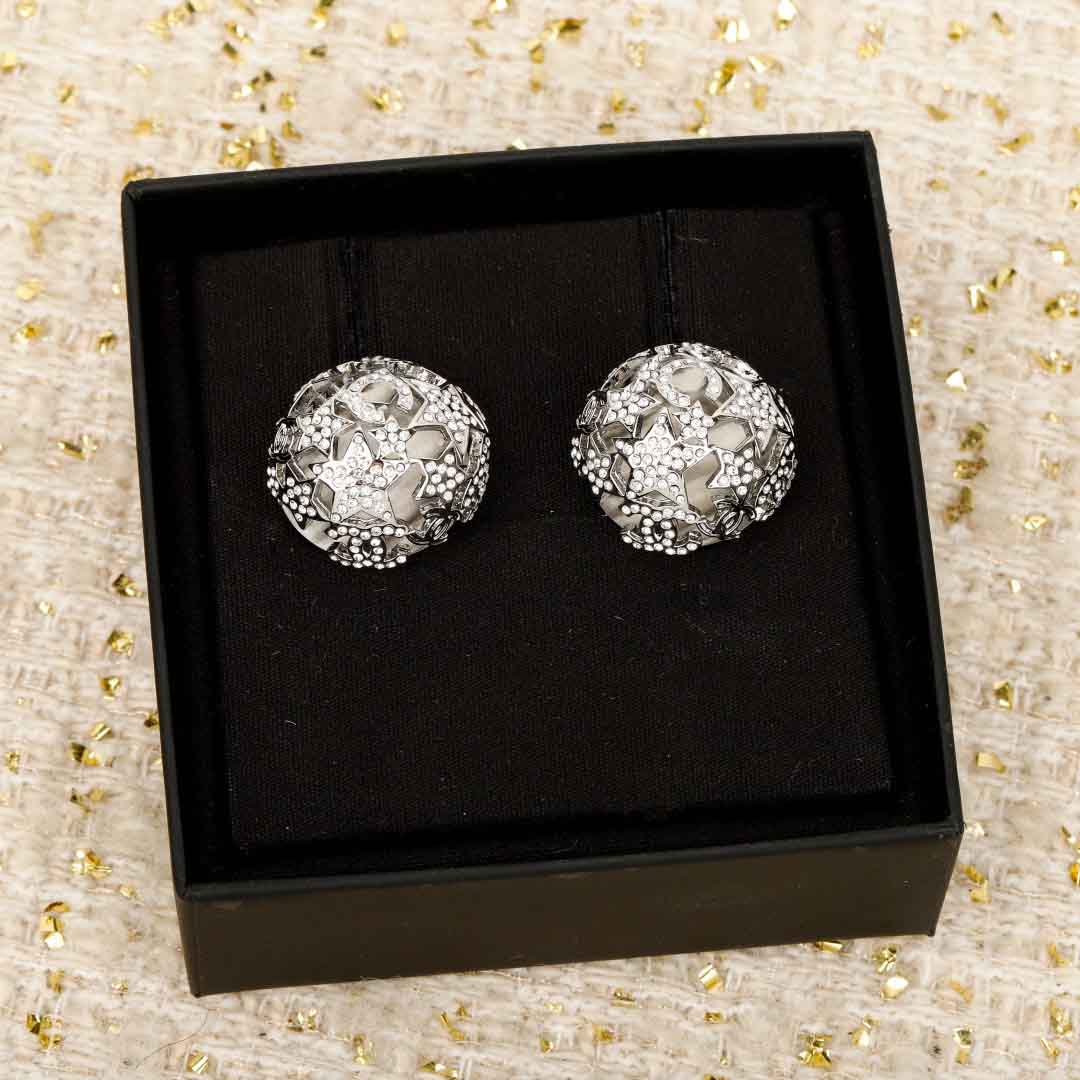 2026 Luxury quality charm round shape stud earring with diamond and hollow design in silver plated have stamp PS6238B