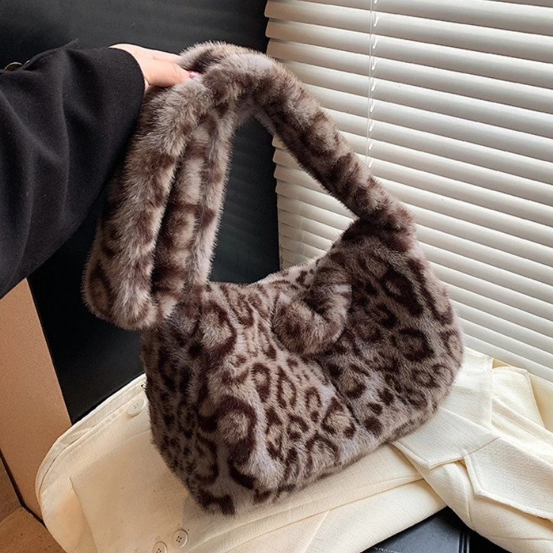 Leopard Print Womens Plush Shoulder Bags Faux Fur Cover Crossbody Bag Winter Large Capacity Female Furry Tote Messenger 251216