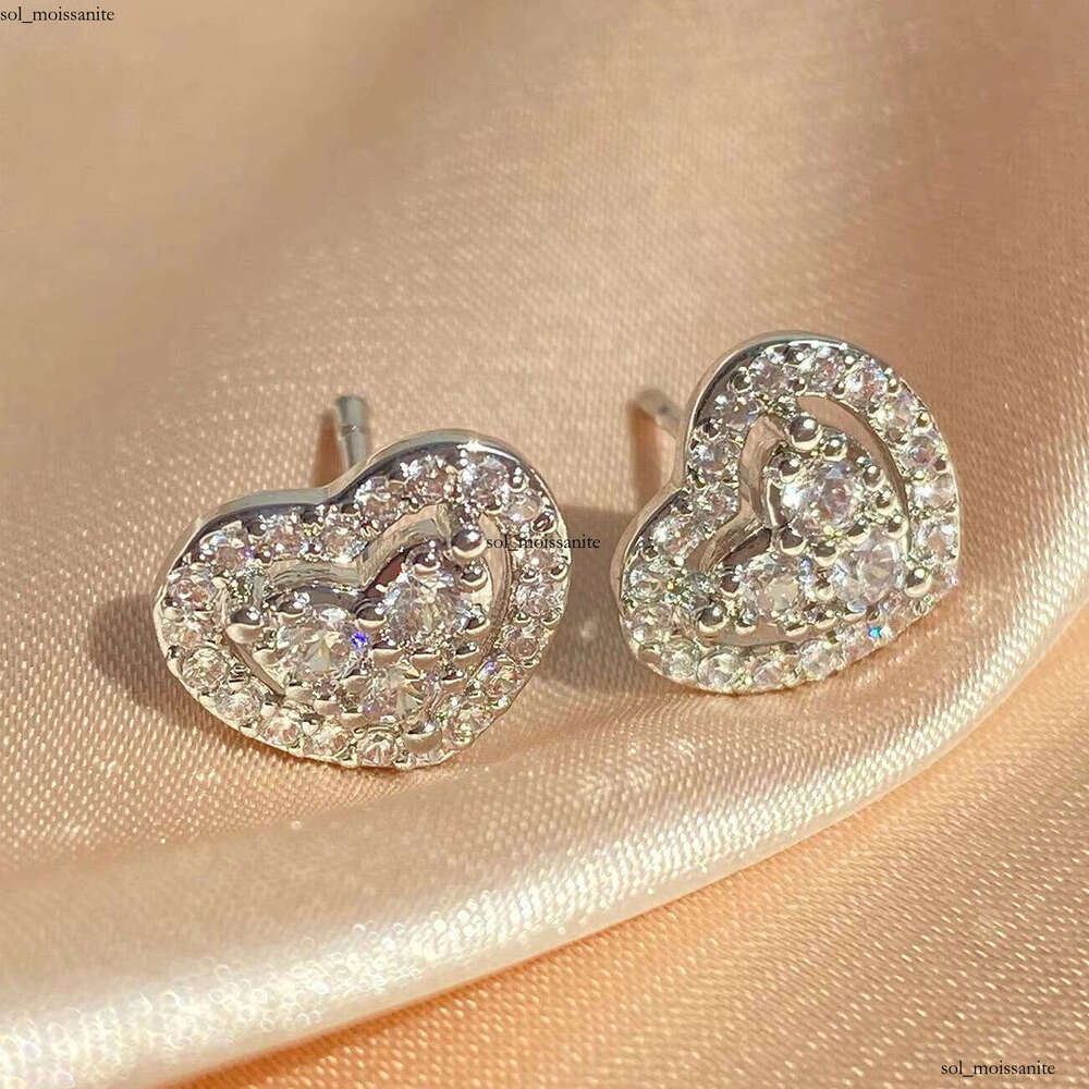 Heart-shaped Full VVS Moissanite Stud Earrings for Women Gold Nugget-shaped Pendant fashion Accessories Stock
