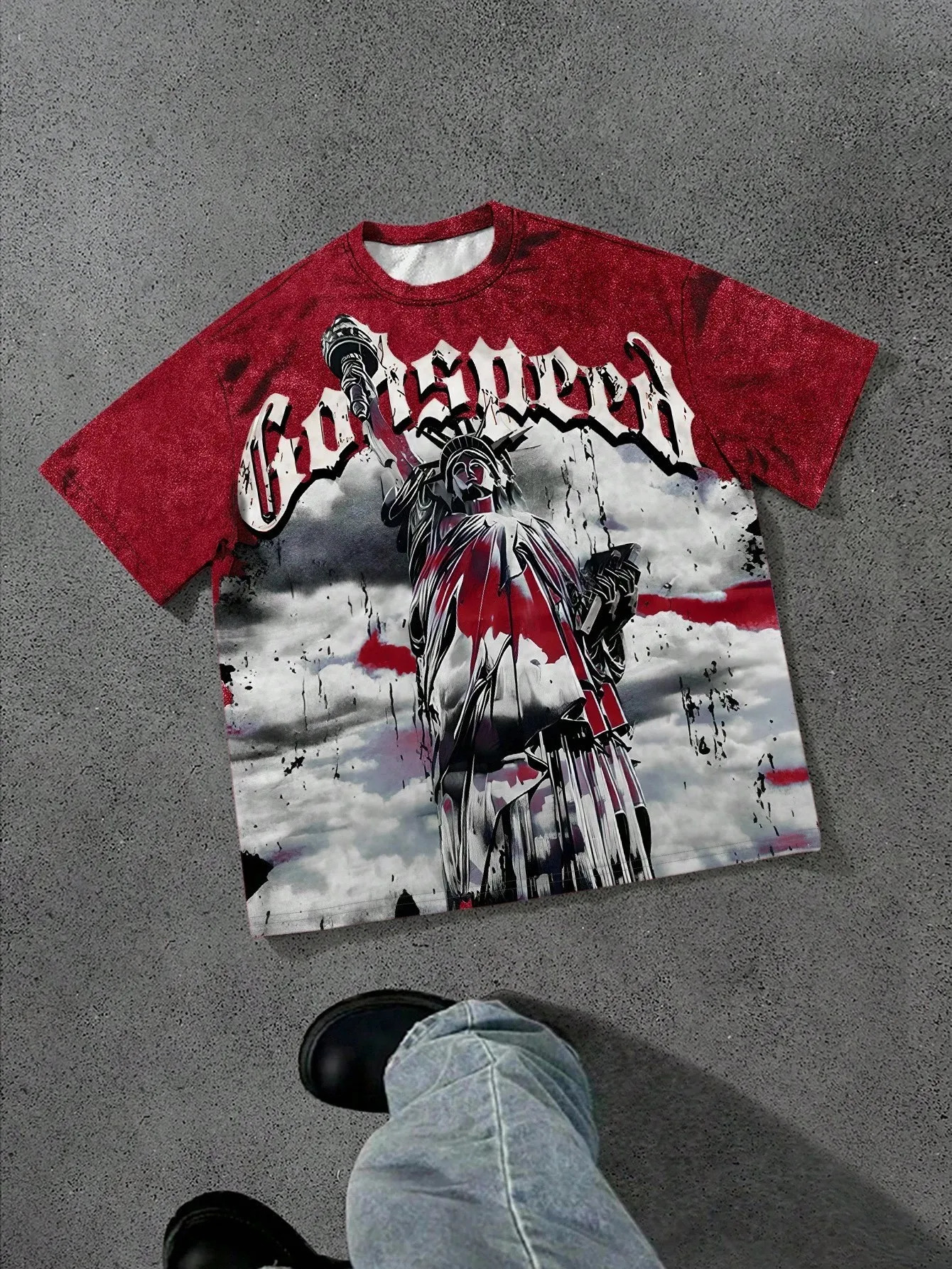 The mens Tshirt for the summer of features a casual fashionable soft and breathable 3D angel pattern print 251225