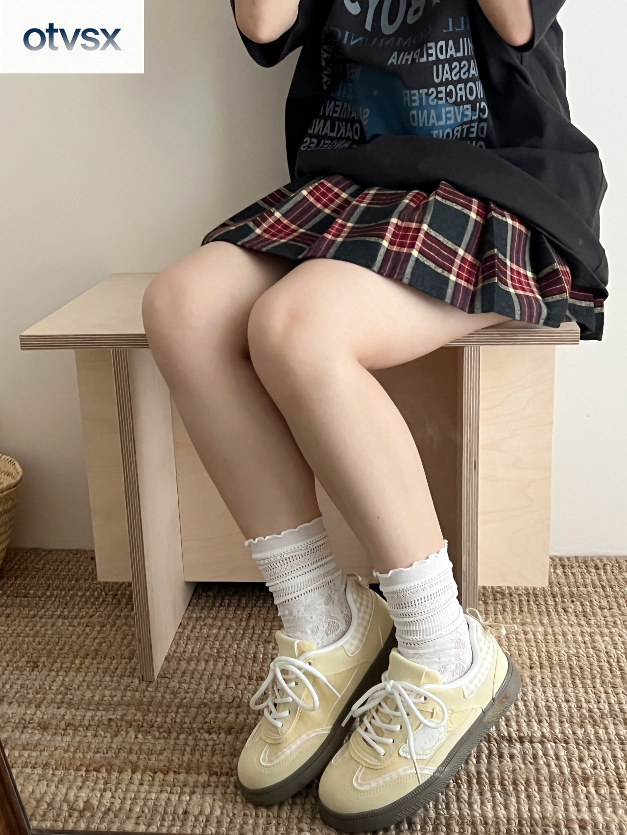 Otvsx's new Korean style sports shoes, autumn niche design trend, cartoon cute shoes, lightweight and fashionable casual shoes, campus shoes