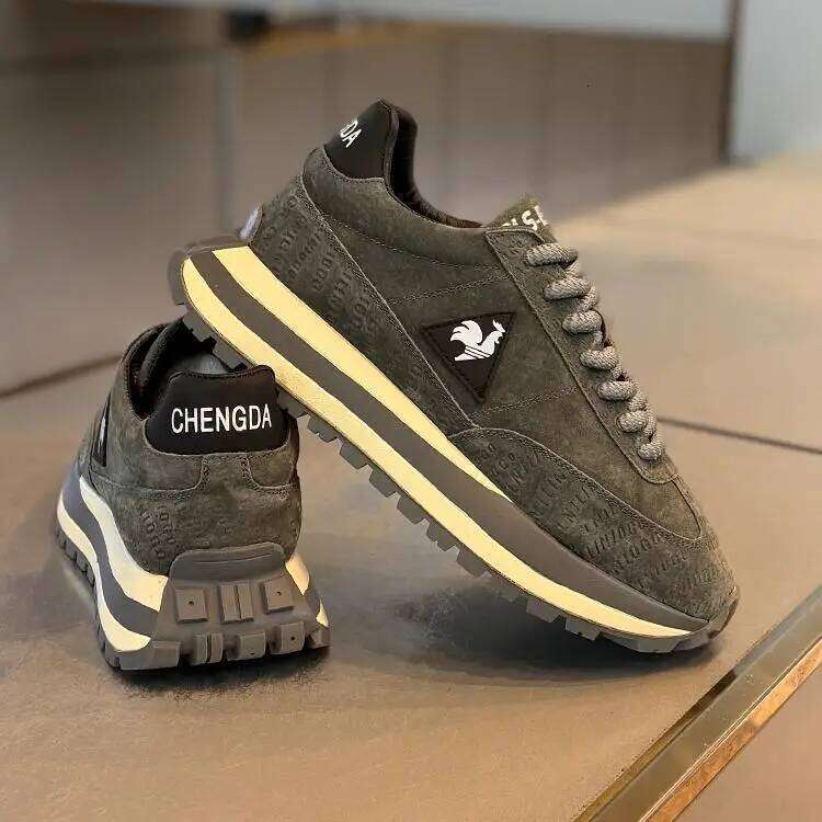 Simple atmosphere high quality daily versatile outdoor leisure sports new fashion lightweight casual shoes X251225