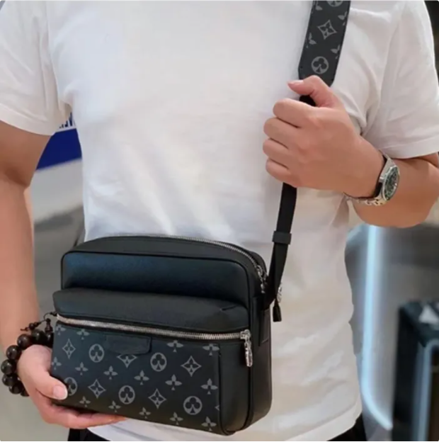 fashion trio outdoor Waistpacks Luxury Designer Bag Womens satchel mens Clutch handbag CrossBody Totes bumbag Chest pack Leath lvslys sacoche de luxe hommes man bag