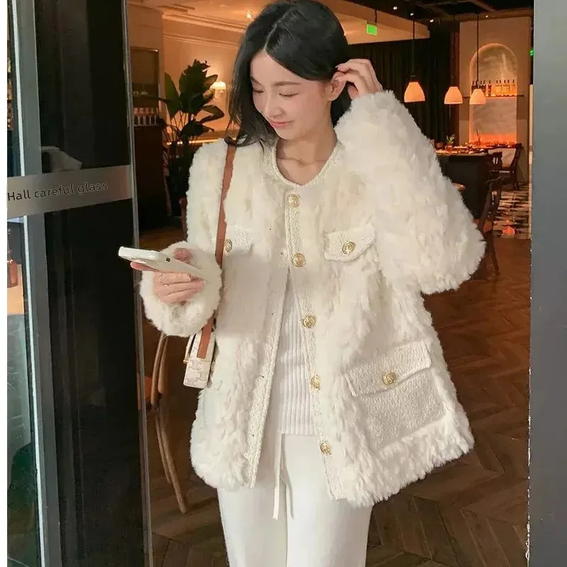 Womens Short Thickened Lamb Fur Jacket Durable Cotton down Vest Autumn Winter Fashion round Neck Full Sleeve Elastic Cuff 251219