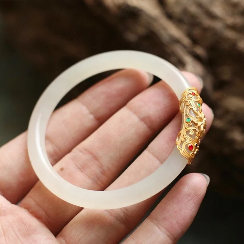 Chinese Style Ruyi Ancient Bangle Natural Jade Handicraft Bracelet Daily Jewelry for Womens Gatherings 251219
