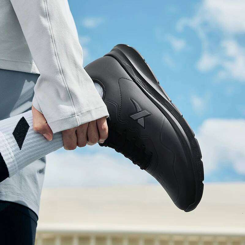 Xtep Running For Men 2024 Winter Leather Waterproof Sports Shoes Cushioning Wear-Resistant Jogging Sneakers 876419110051 X251225