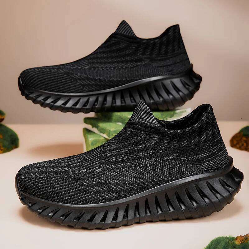 Men 2025 New Trend Men's Sneakers Breathable Fashion Running Unisex Socks Shoes Man Light Casual Sports Designer X251225