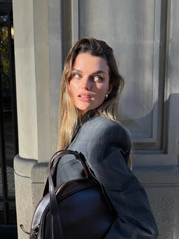 Women Irregular Plaid Blazer Jacket Fashion Stand Collar Full Sleeve Split Loose Short Jackets 2026 Daily Commute Outerwears 251225