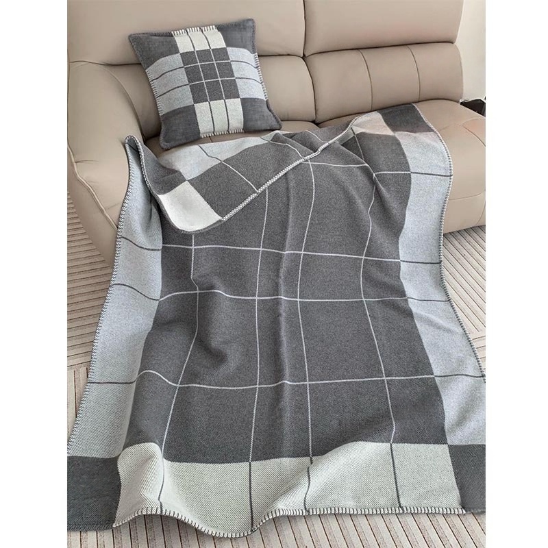 Designer blanket luxurious cashmere blanket sofa blanket air-conditioning and flight blanket household bedding Warm top-quality weight 1400 grams