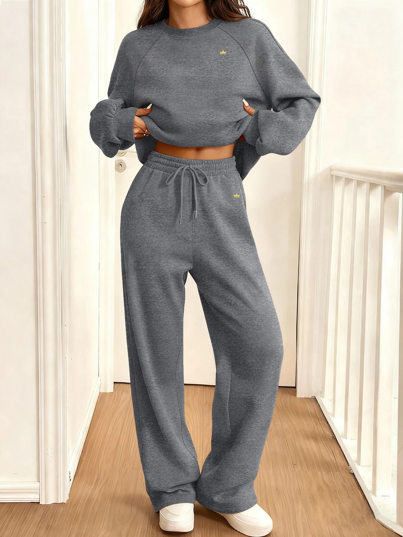 2026 Autumn and Winter Fashion Loose Set round Neck Sportswear Womens TwoPiece Outfit Comfortable fitness jogging fashion suit 251225