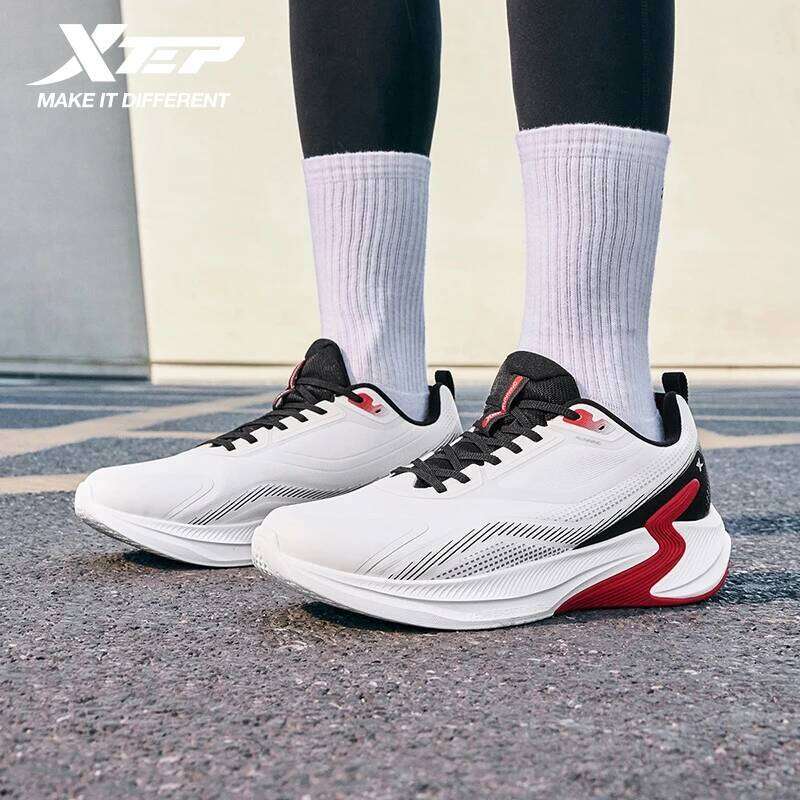 Xtep Male's Running Shoes 2025 Winter Non-Slip Breathable Mesh Cushioning Lightweight Soft Comfortable Sneakers 875419110015 X251225