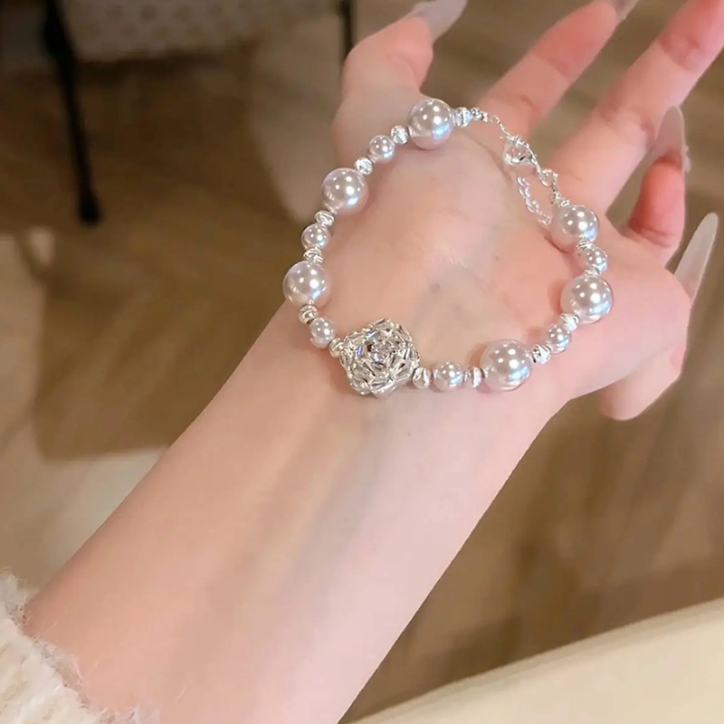 Zircon Flower Pearl Beaded Vintage Exquisite Elegant Daily Bracelet Light Luxury High-end Feel Women's Jewelry - view 5
