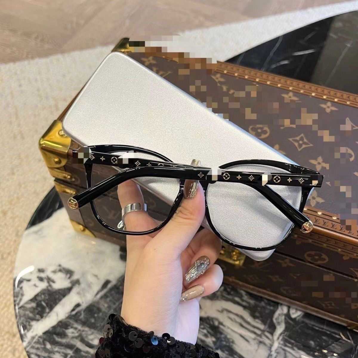 Fashion designer luxury sunglasses top quality Ouyang Nana Same Style Z1657E Versatile Womens Glasses Slimming Acetate Frame Can Be Customized with Prescription