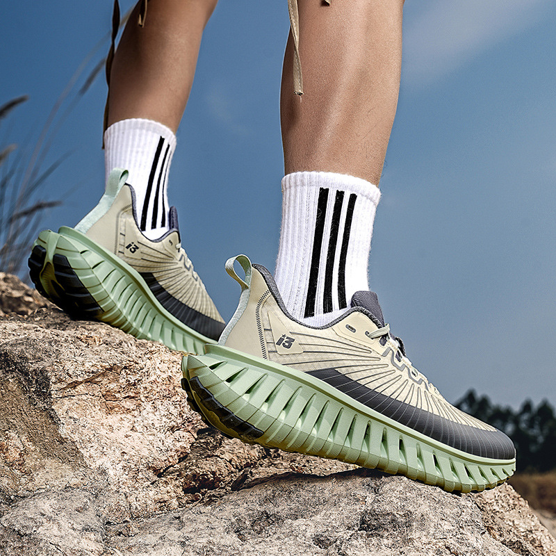 Free Shipping Couple's New Fashion Casual Shoes Outdoor Training Lightweight Durable Sports Shoes Unisex Sizes 36-46 Black Green