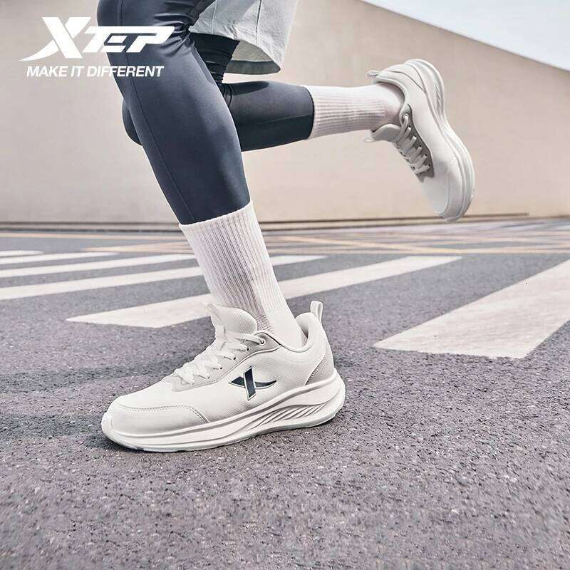Xtep Males Running Shoes 2025 Winter New Soft Stability Comfortable Lightweight Durability Breathable Sneakers 875419110052 X251225