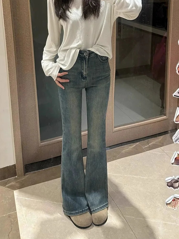 Vintage Womens Jeans Winter Fleece High Waist Slim FitEurope and AmericaStyle Micro Flared Trousers Horseshoe Floor Length 251225