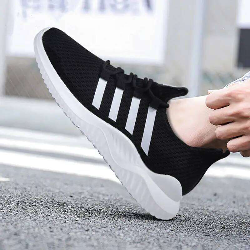 Lightweight Men's Running Outdoor Breathable Men Sports Shoes Anti-slip Male Sneakers Fashion Flexible Tennis Lace-up 3744 X251225