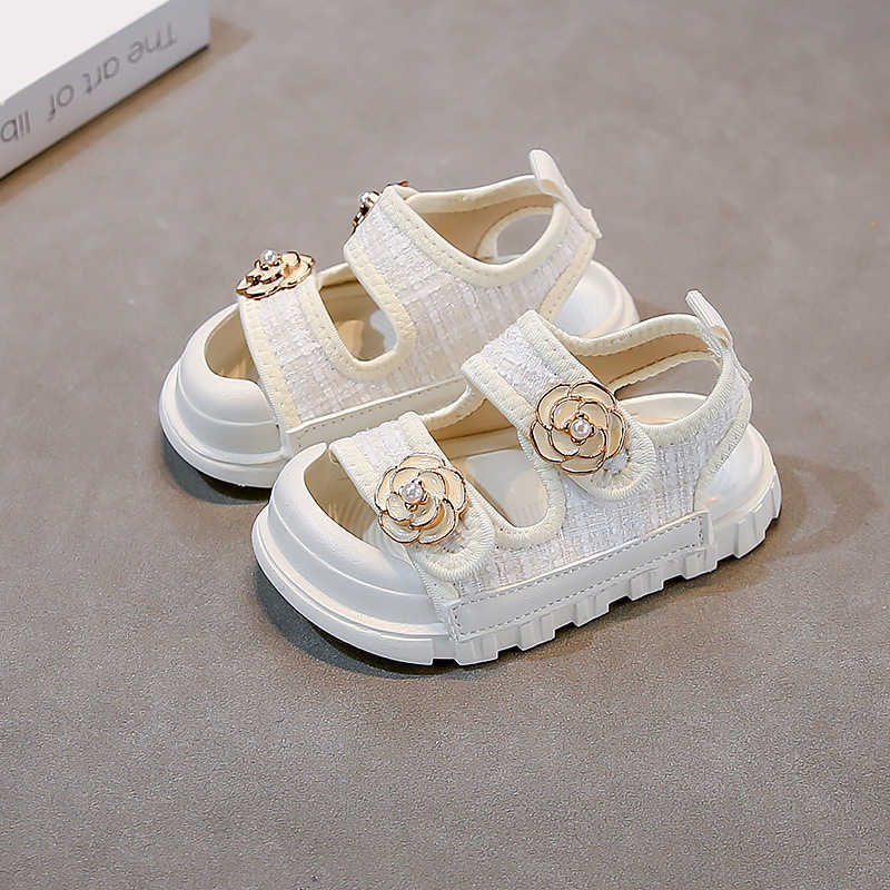 Girls' sandals 2025 summer new children's mini Chanel style beach shoes half-covered casual shoes little girl princess L251225