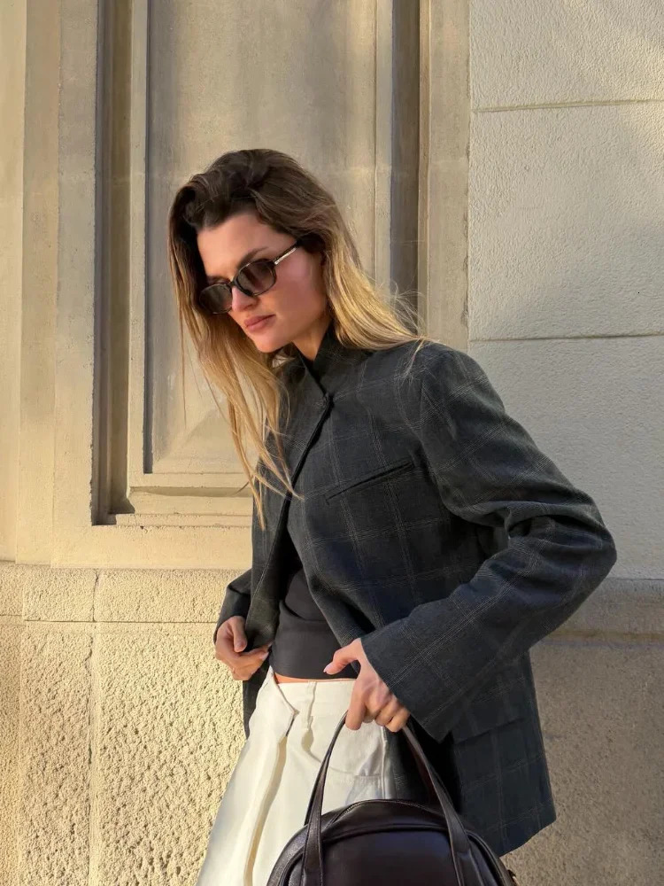 Women Irregular Plaid Blazer Jacket Fashion Stand Collar Full Sleeve Split Loose Short Jackets 2026 Daily Commute Outerwears 251225
