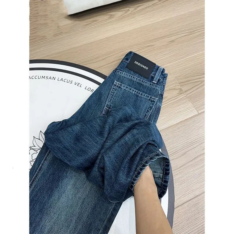 Women Dark Blue Fleece Lined Jeans Thickened Warm Denim Pants with Fashion Pocket n Casual Straight Leg Winter Trousers 251225