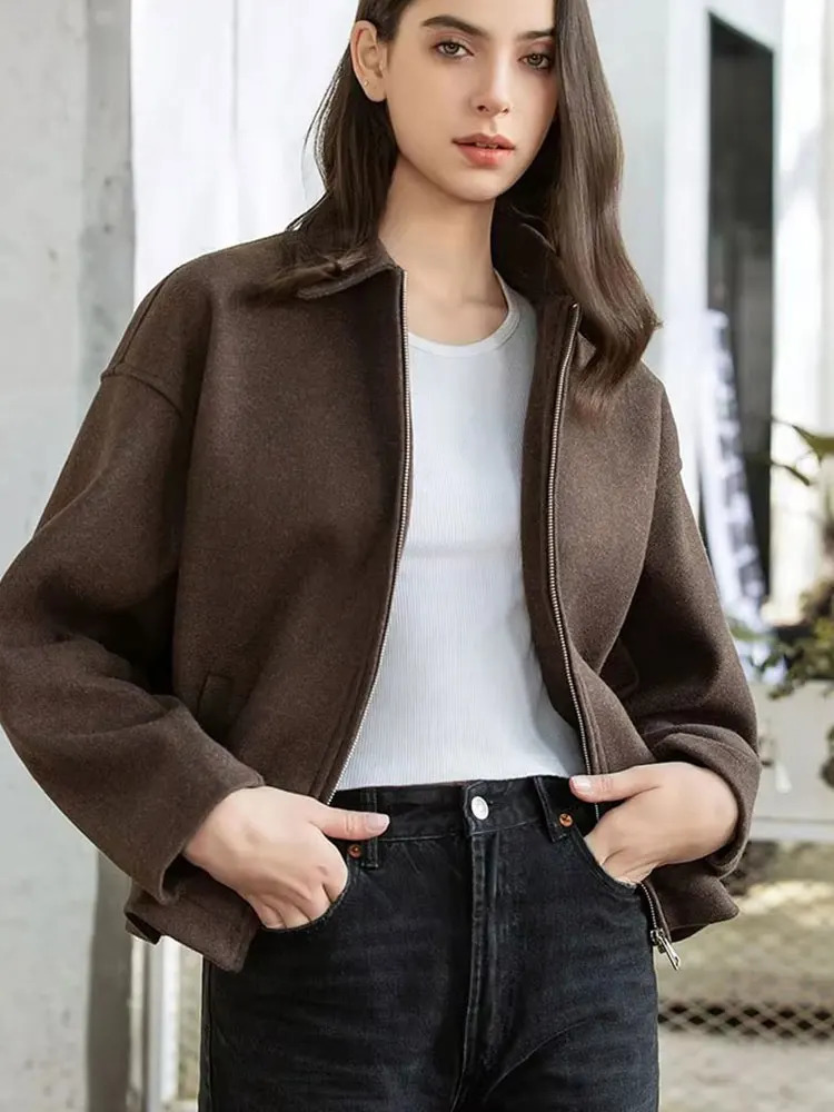 HH Fashion Brown Zipper Woolen Jacket For Women Elegant Lapel Long Sleeve Short Coats Vintage Autumn Lady Street Outerwear 251225