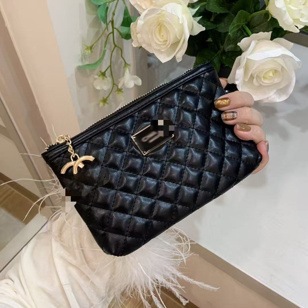 Designer Cases New Quilted PU Clutch Bag - Minimalist Daily Crossbody Purse & Makeup Organizer