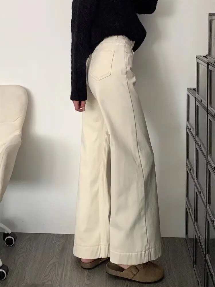 Fall Winter Womens Loose Pants Style Casual Slimming Pure Color High Waist Straight Jeans 251225