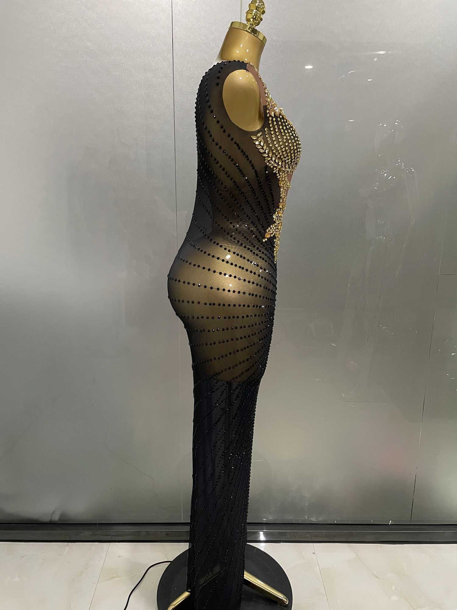 Sexy Sparkly Rhinestones Sleeveless Long Dress 2025 New Women Birthday Celebrate Evening Photo Shoot Stage Performance Costume C251225