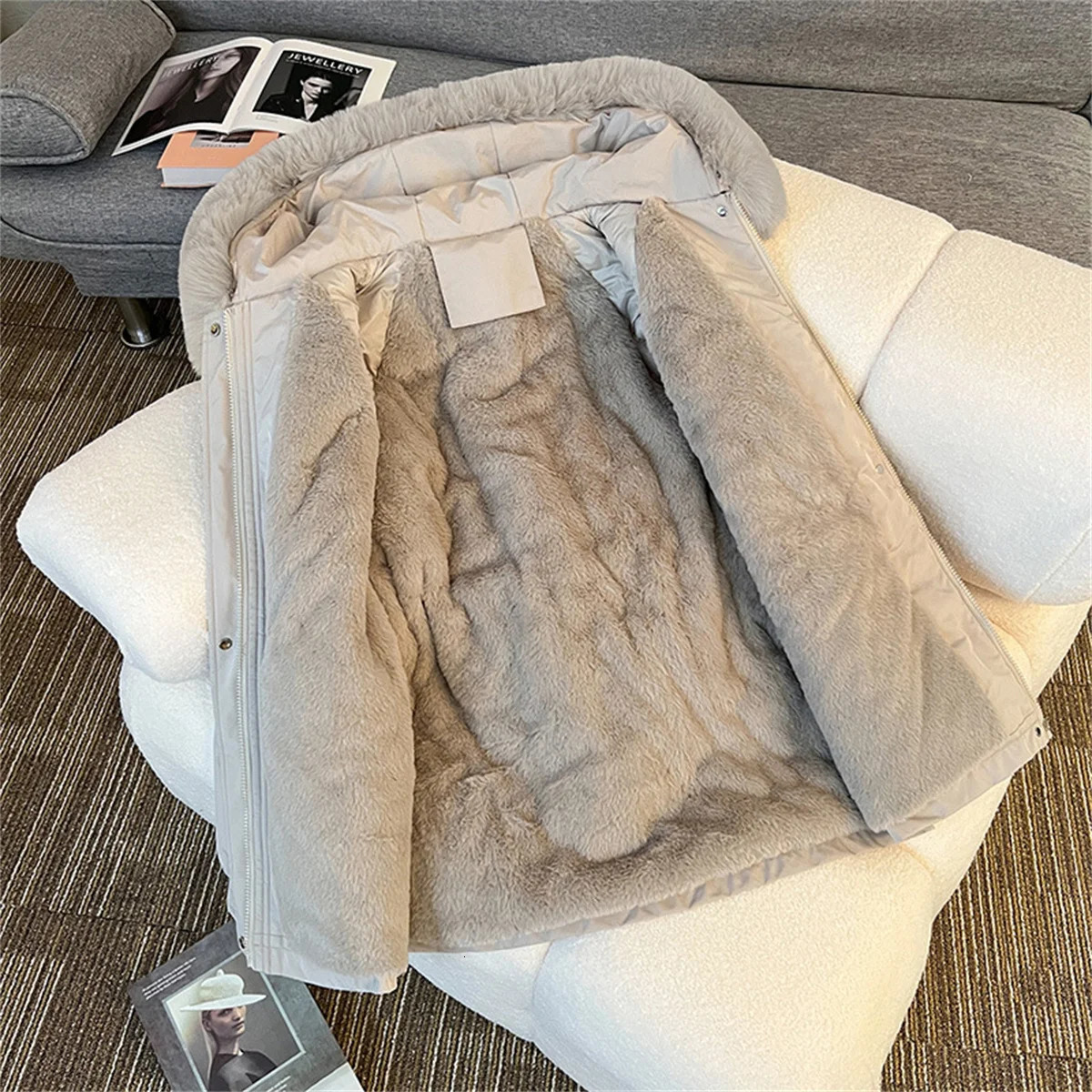 Winter Warm Parkas Jacket Women Fashion Korean Loose Hooded Thick Casual Cotton Padded Coat Female Overcoat Lady Tops 251225