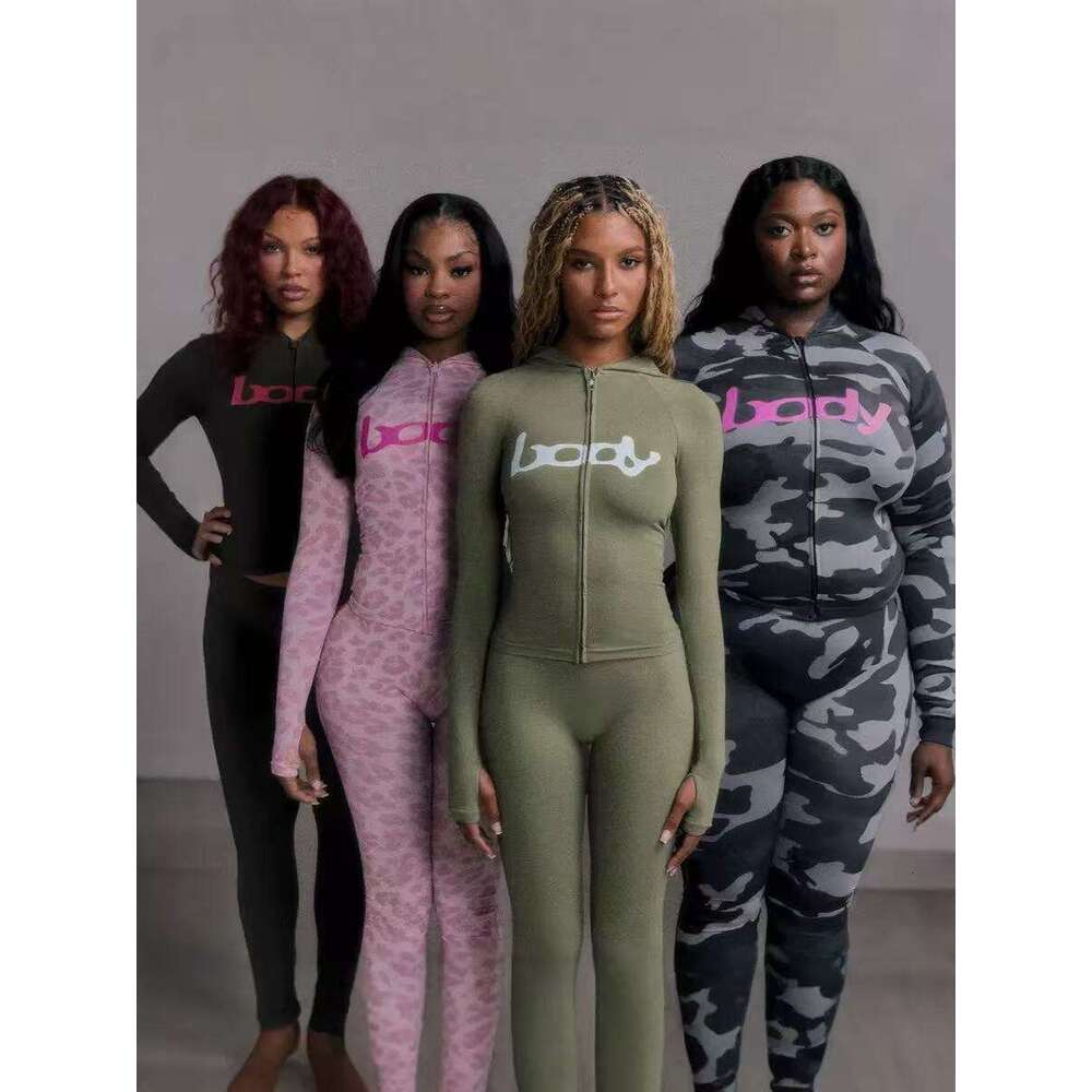 Body Outfits Sporty Casual Set Short Sleeved Stand Up Collar Top Shorts Fashionable Outfit Elastic quick drying and breathable gym set