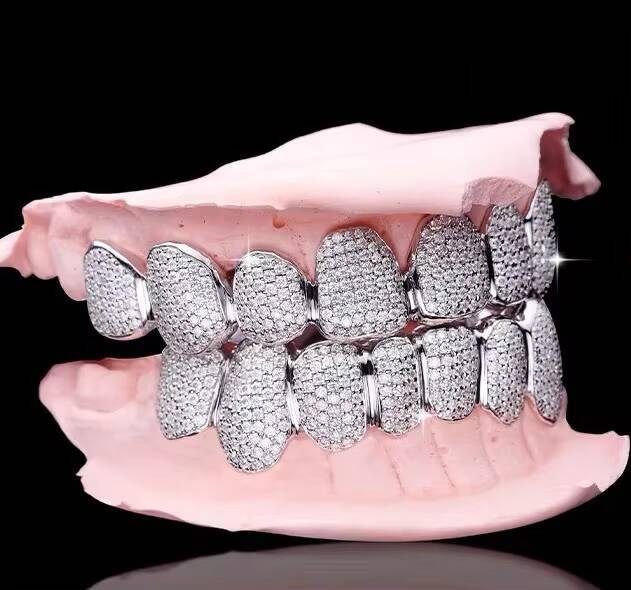 Gallerley Custom Design Hot Sale HipHop Fine Jewelry Polishing S925 Silver VVS Moissanite Grillz