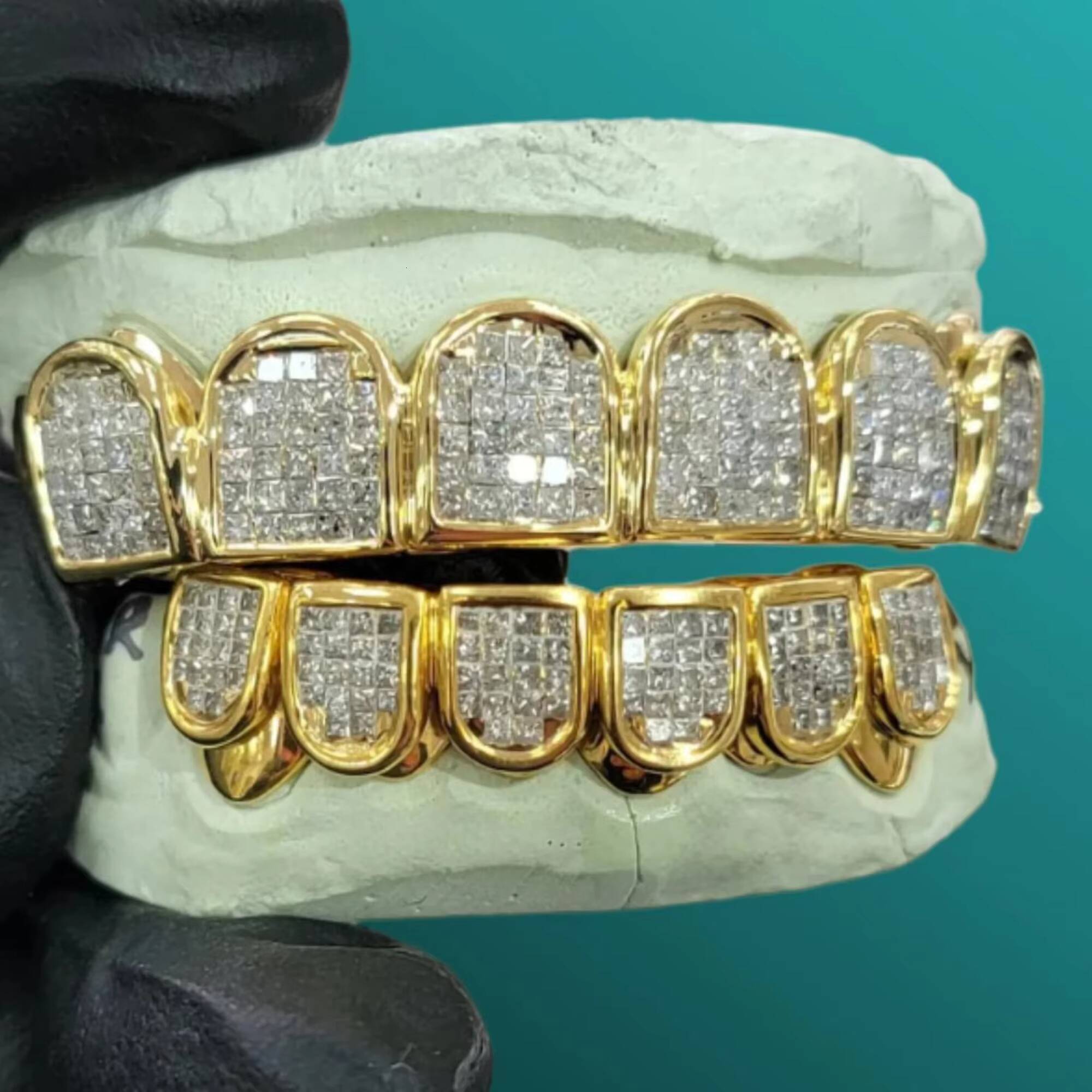 GRA Certified Gold Plated Sterling Silver High Quality VVS Moissanite Princess Cut Diamond Grillz Hip Hop Iced Teeth Grillz Men