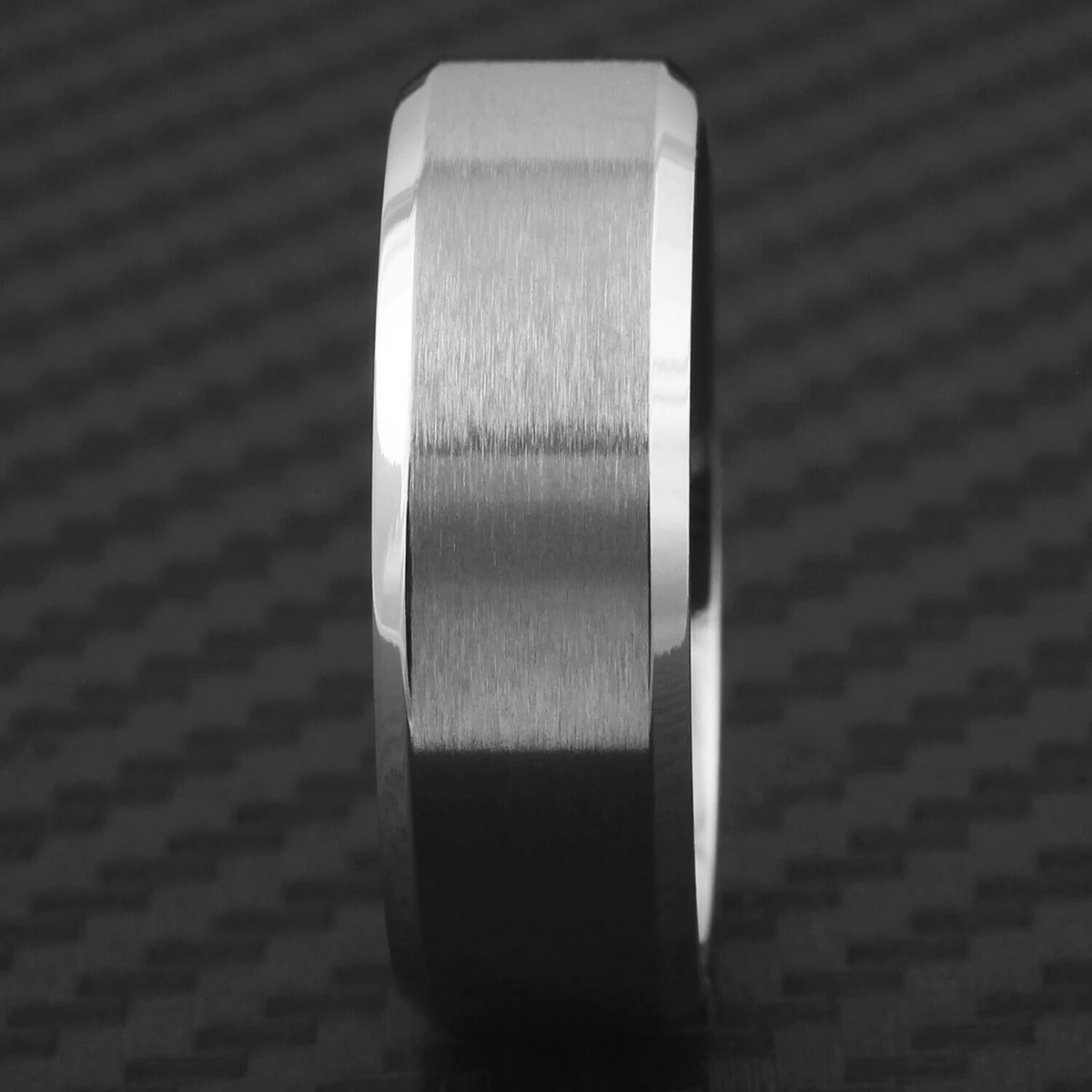 Tungsten Carbide Ring Retro Fashion 8mm MenS Exquisite Engagement Wedding Ring Suitable for Couples to Wear on Daily Dates 251224