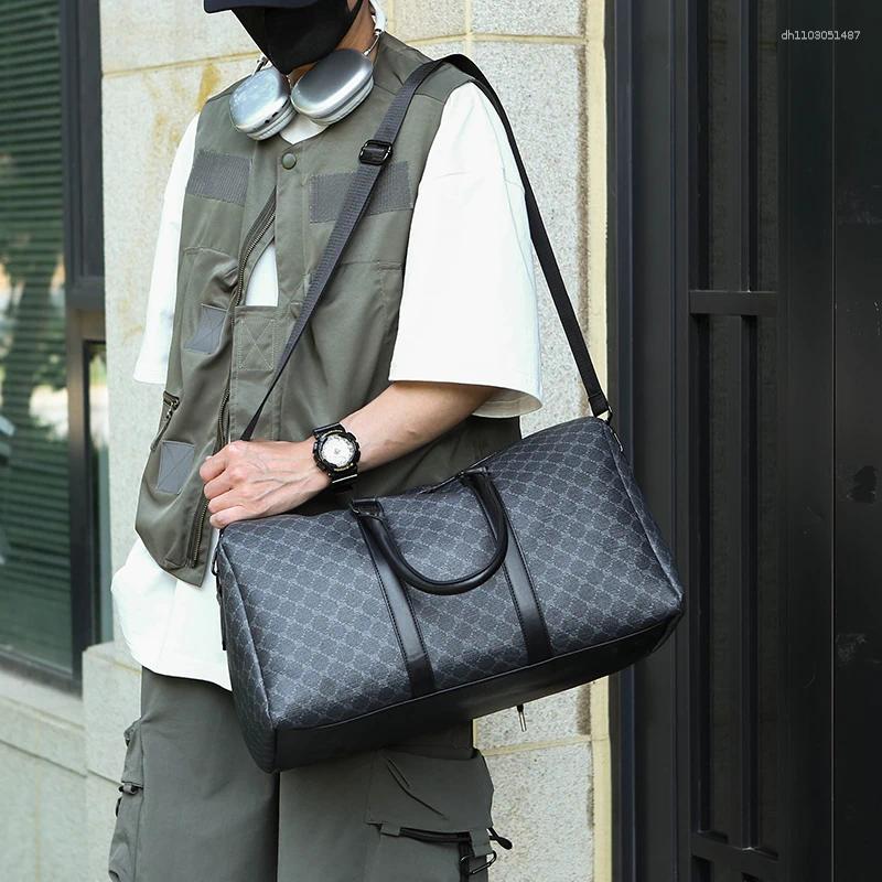 Duffel Bags Large Capacity Travel Luggage Classic Full Print Shoulder Handbag for Men and Women Business Casual Carry On Bag 1100368158