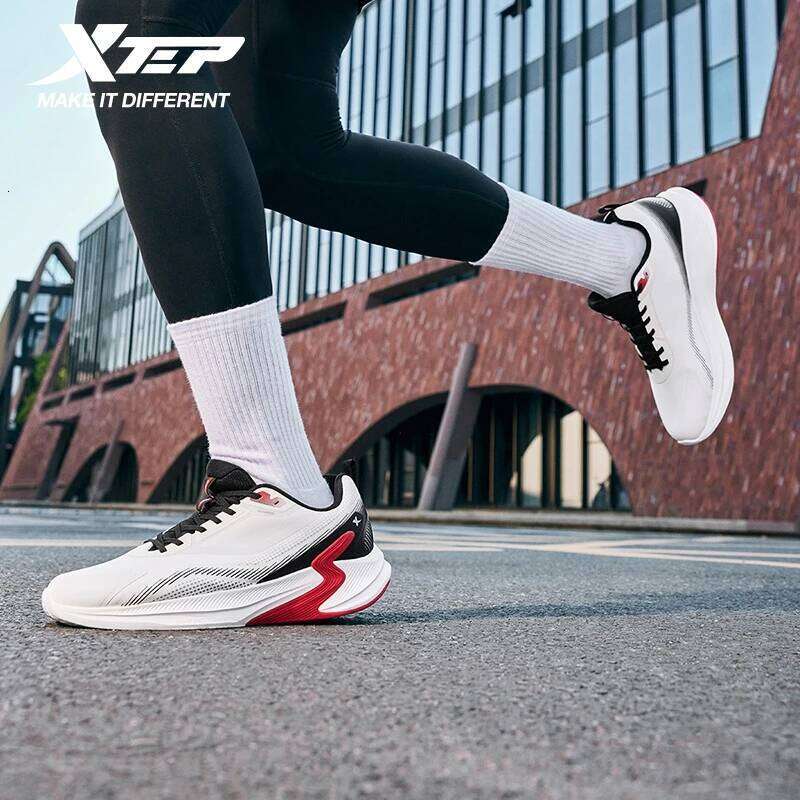 Xtep Male's Running Shoes 2025 Winter Non-Slip Breathable Mesh Cushioning Lightweight Soft Comfortable Sneakers 875419110015 X251225