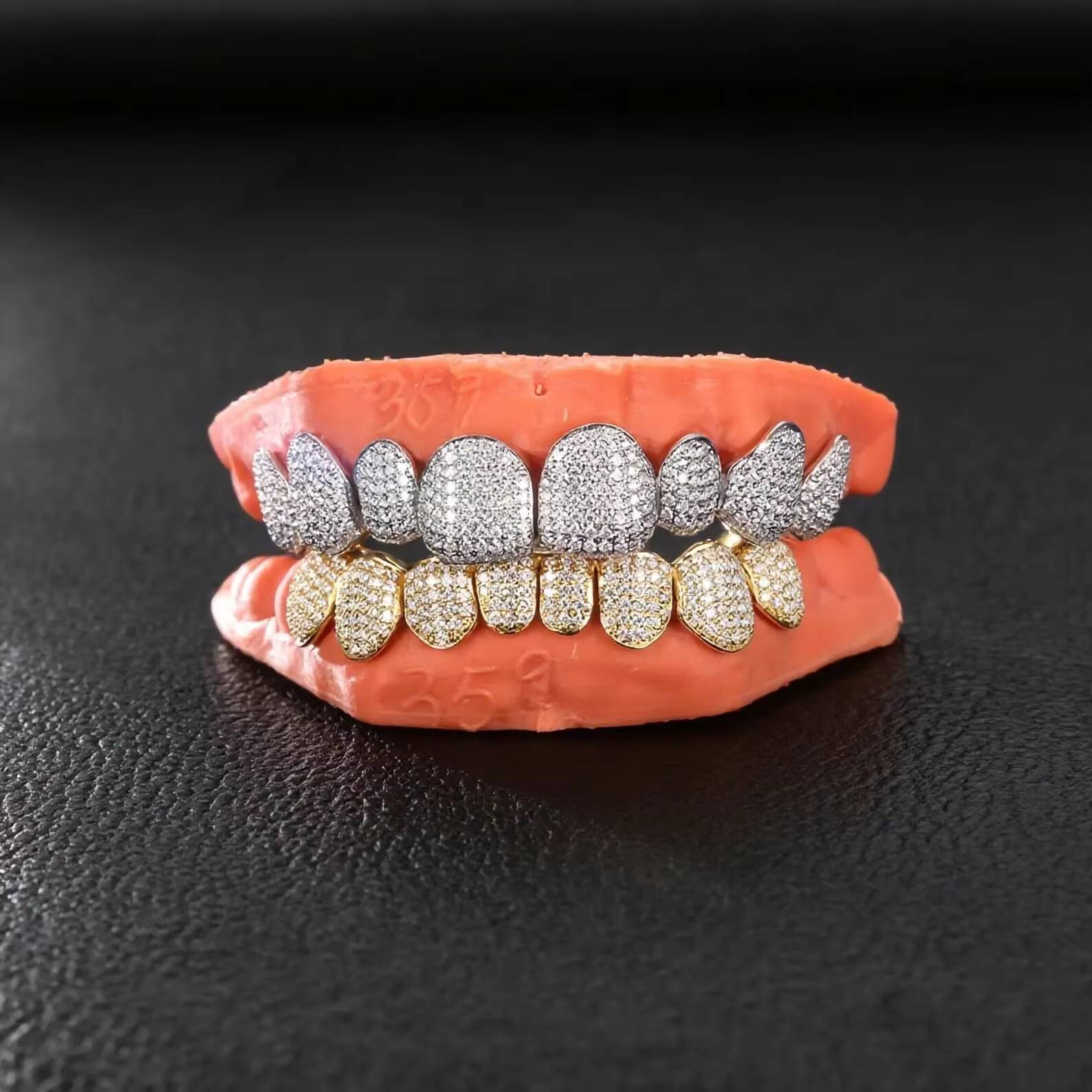 Classic 925 Silver Round Cut Moissanite Diamond Grills Stylish Iced Hip Hop Teeth Jewelry Fine Grillz for Men Women Perfect Gift