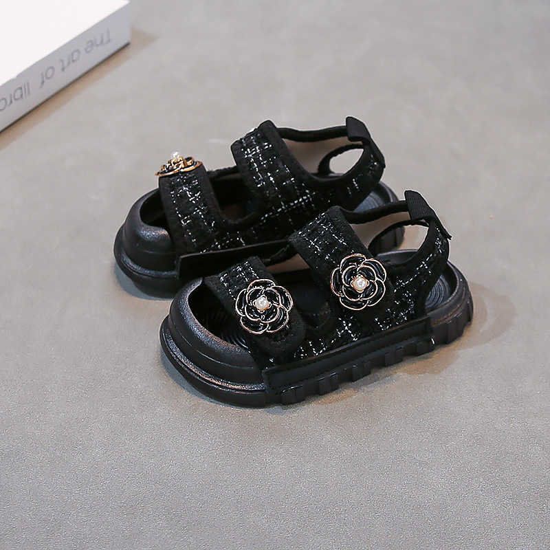 Girls' sandals 2025 summer new children's mini Chanel style beach shoes half-covered casual shoes little girl princess L251225