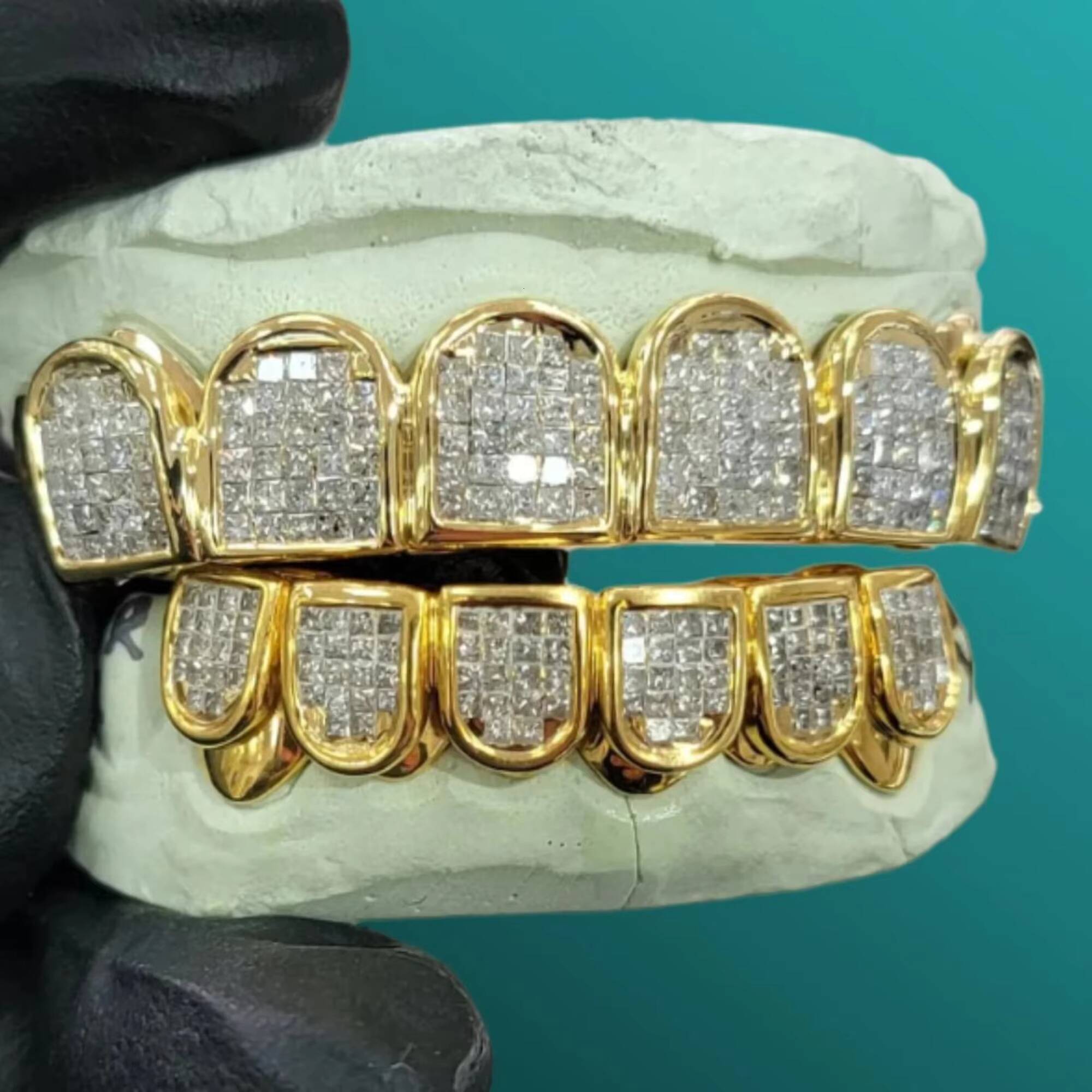 GRA Certified Gold Plated Sterling Silver High Quality VVS Moissanite Princess Cut Diamond Grillz Hip Hop Iced Teeth Grillz Men