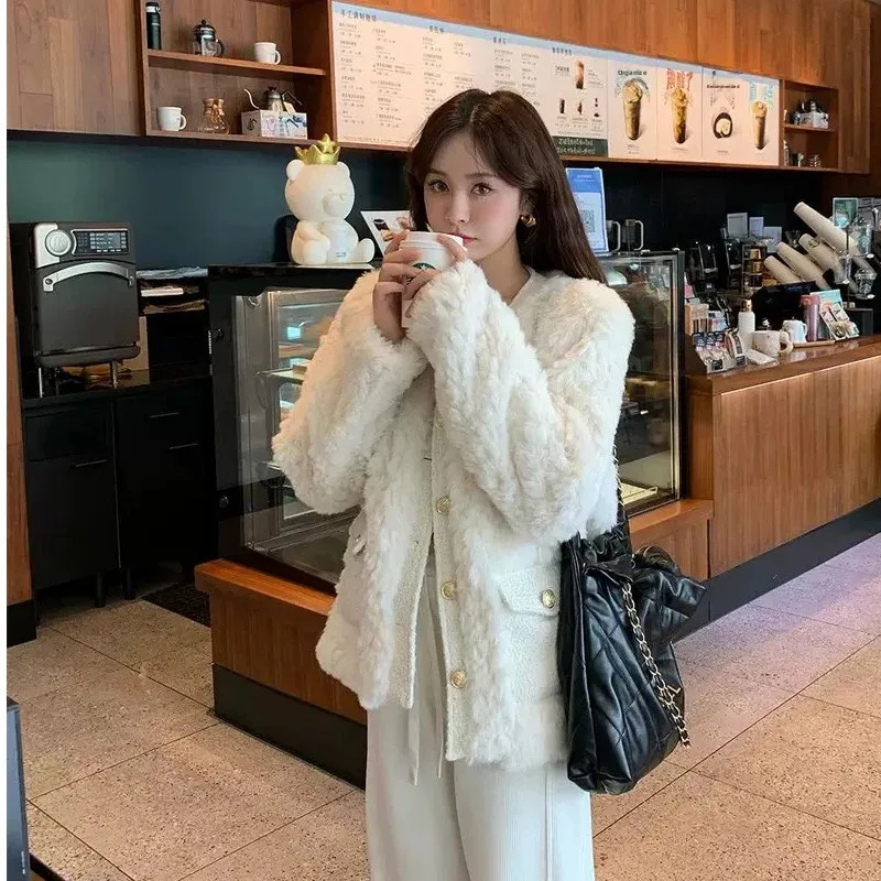 Womens Short Thickened Lamb Fur Jacket Durable Cotton down Vest Autumn Winter Fashion round Neck Full Sleeve Elastic Cuff 251219