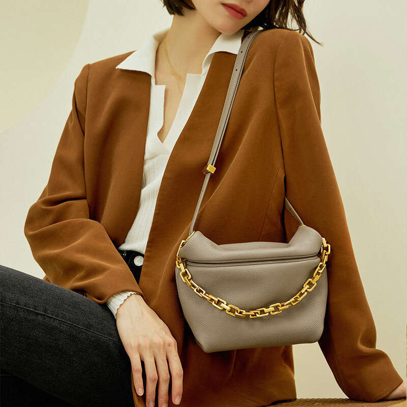 Luxury Shoulder Bags Totes Hobo Spring Summer New Genuine Leather Wrinkled Cloud Trendy Fashion Chain Dumpling Single Cowhide Crossbody Small Bag For 