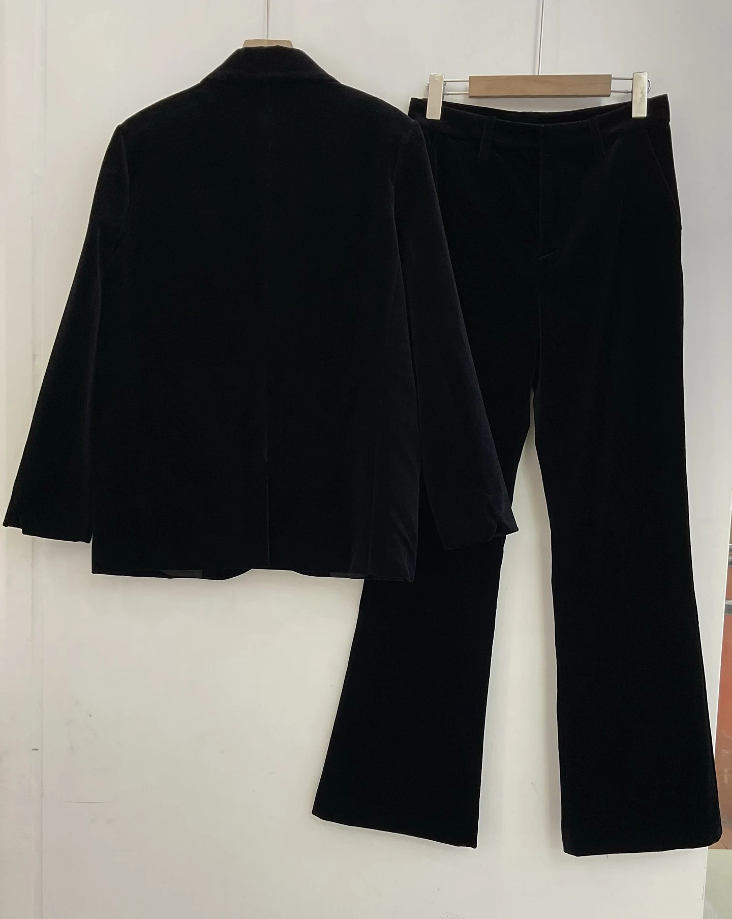 Woman Fashion Brown Black Velvet Blazer Single Button Long Sleeved Suit Set with Matching Pants Autumn Winter Clothing 251225