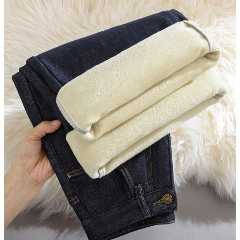 Winter Fleece Lined Jeans for Woman Y2k Pants Wide Leg Blue Loose Straight Trousers Pear Shape Body Comfort Fashion Trend 251225